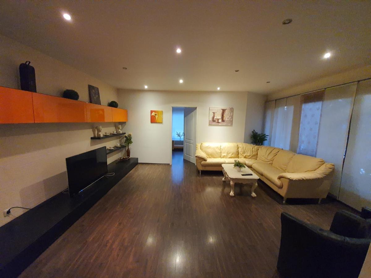 Apartment Bei Hamburg Bis 10 Personen Mit Terasse Und Gartennutzung. 부흐홀츠 인 데어 노르트하이데 외부 사진